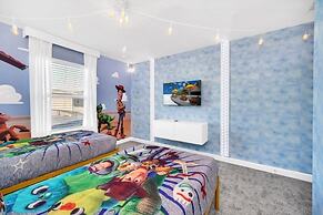 Luxury 4 Bedroom Storey Lake Townhome 2444Reading 4 Townhouse