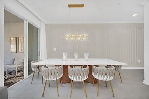 Luxury 4 Bedroom Storey Lake Townhome 2444Reading 4 Townhouse