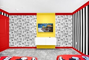 Luxury 4 Bedroom Storey Lake Townhome 2444Reading 4 Townhouse