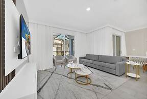 Luxury 4 Bedroom Storey Lake Townhome 2444Reading 4 Townhouse