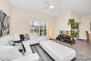 4891clock 4 Bedroom Townhouse