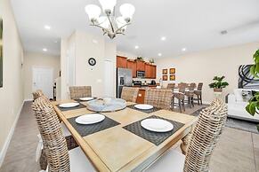 4891clock 4 Bedroom Townhouse