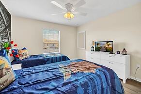 4891clock 4 Bedroom Townhouse