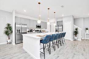 Dynamic 15 Bed With Character Bedrooms Pool, Spa! 15 Villa