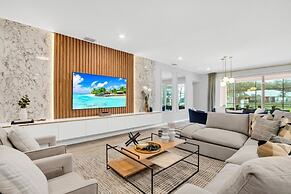 Dynamic 15 Bed With Character Bedrooms Pool, Spa! 15 Villa