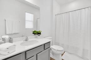 Dynamic 15 Bed With Character Bedrooms Pool, Spa! 15 Villa