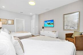 Dynamic 15 Bed With Character Bedrooms Pool, Spa! 15 Villa