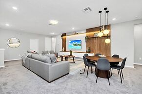 Dynamic 15 Bed With Character Bedrooms Pool, Spa! 15 Villa