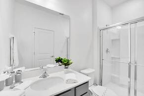 Dynamic 15 Bed With Character Bedrooms Pool, Spa! 15 Villa