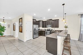 Relaxing Pool Home With Extra Space In #1 Resort! 8 Bedroom Villa