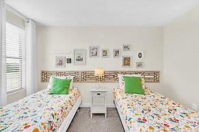 Relaxing Pool Home With Extra Space In #1 Resort! 8 Bedroom Villa