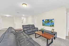 Relaxing Pool Home With Extra Space In #1 Resort! 8 Bedroom Villa