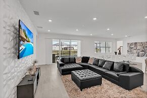 The Ultimate New 15 Bedroom at Veranda 2477Rama 15 Villa