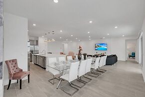 The Ultimate New 15 Bedroom at Veranda 2477Rama 15 Villa