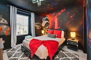 Little Mermaid Theme Bed Luxury 5 Bed Pool Home! 5 Bedroom Villa