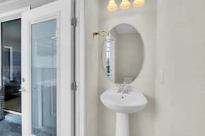 Little Mermaid Theme Bed Luxury 5 Bed Pool Home! 5 Bedroom Villa