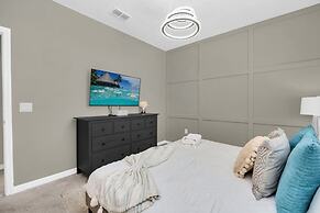 Little Mermaid Theme Bed Luxury 5 Bed Pool Home! 5 Bedroom Villa