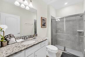 Little Mermaid Theme Bed Luxury 5 Bed Pool Home! 5 Bedroom Villa