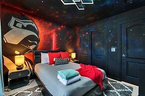 Little Mermaid Theme Bed Luxury 5 Bed Pool Home! 5 Bedroom Villa