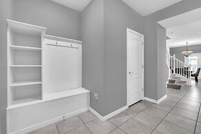 Little Mermaid Theme Bed Luxury 5 Bed Pool Home! 5 Bedroom Villa