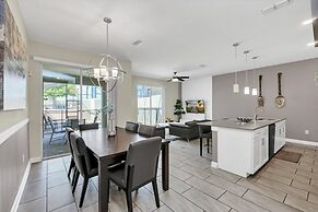 4977windermere 4 Bedroom Townhouse