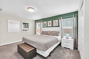 4977windermere 4 Bedroom Townhouse