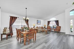 Blue Spa Private Pool Home With Game Room! 4 Bedroom Villa