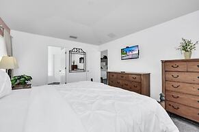 Blue Spa Private Pool Home With Game Room! 4 Bedroom Villa