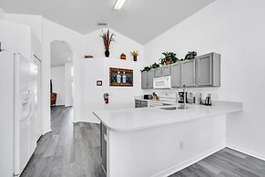 Blue Spa Private Pool Home With Game Room! 4 Bedroom Villa