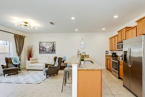 4 Bed Pool Home With 1 K, 2 Q, 1 Twin Bedroom 4 Townhouse