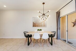 4 Bed Pool Home With 1 K, 2 Q, 1 Twin Bedroom 4 Townhouse