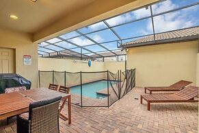 Themed Bedrooms & Private Pool Gated in Fun Resort 4 Townhouse