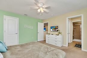 Themed Bedrooms & Private Pool Gated in Fun Resort 4 Townhouse