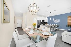 4829lullaby 4 Bedroom Townhouse