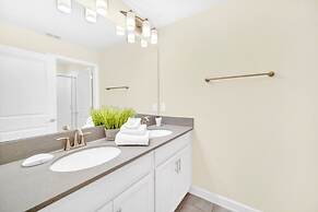 4829lullaby 4 Bedroom Townhouse