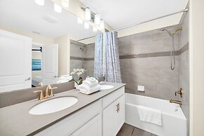 4829lullaby 4 Bedroom Townhouse