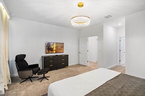 1103kings 6 Bedroom Villa