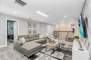 4552target 9 Bedroom Home