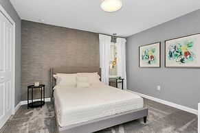 4552target 9 Bedroom Home