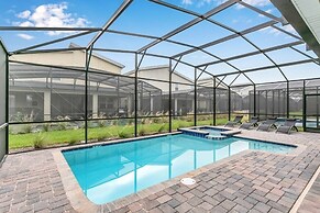 4552target 9 Bedroom Home