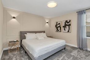 4552target 9 Bedroom Home