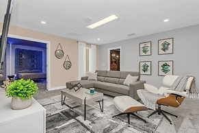 4552target 9 Bedroom Home