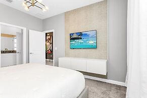 4552target 9 Bedroom Home