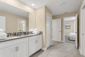 4552target 9 Bedroom Home