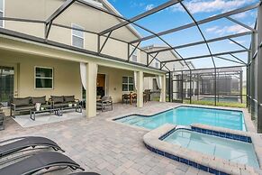 4552target 9 Bedroom Home