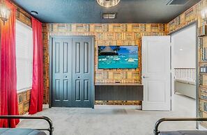 4552target 9 Bedroom Home