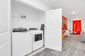 2940 Penel 9 Bedroom Home