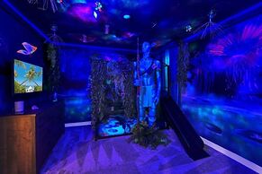 2940 Penel 9 Bedroom Home