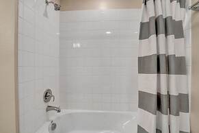 3180 Para Unit 101 3 Bedroom Townhouse