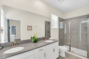 2775book 5 Bedroom Villa